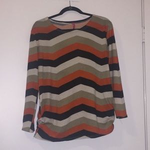 Women’s Chevron Long Sleeve Tee Sweater
